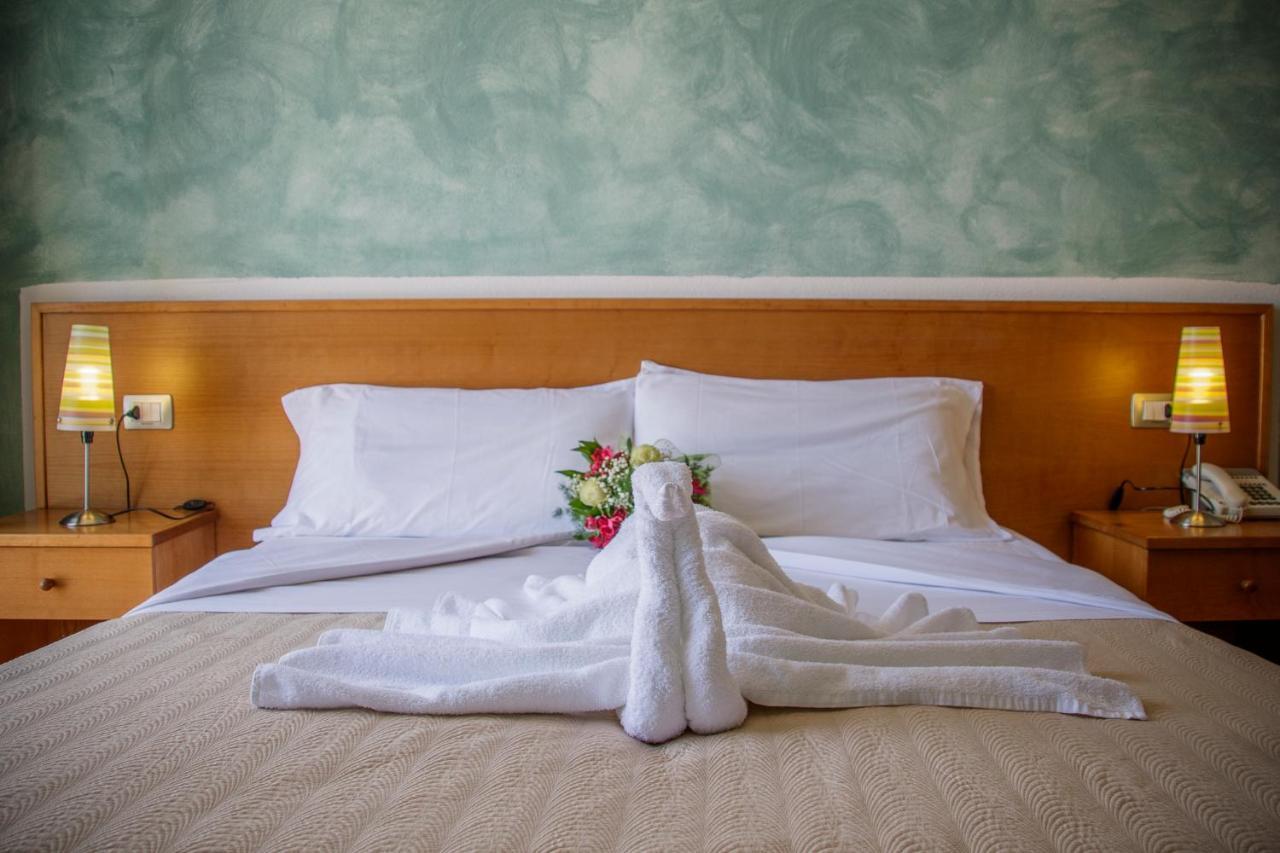 Double or Twin Room Disability Access